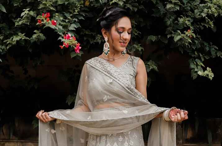 20 Sabyasachi Bridal Lehenga Designs जिनसे होने वाली दुल्हनें ले सकती हैं  इंस्पिरेशन | Bridal Lehenga Designs By Sabyasachi From Which Would be  Brides Can Take Inspiration