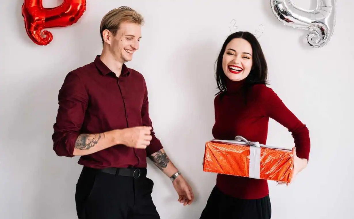 10 Sweet and Small Gifts for Boyfriend Because Good Things Come in Small  Sizes  Hell Love an Unexpected Surprise 2019