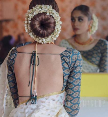 Back Neck Silk Saree Blouse Designs (2)